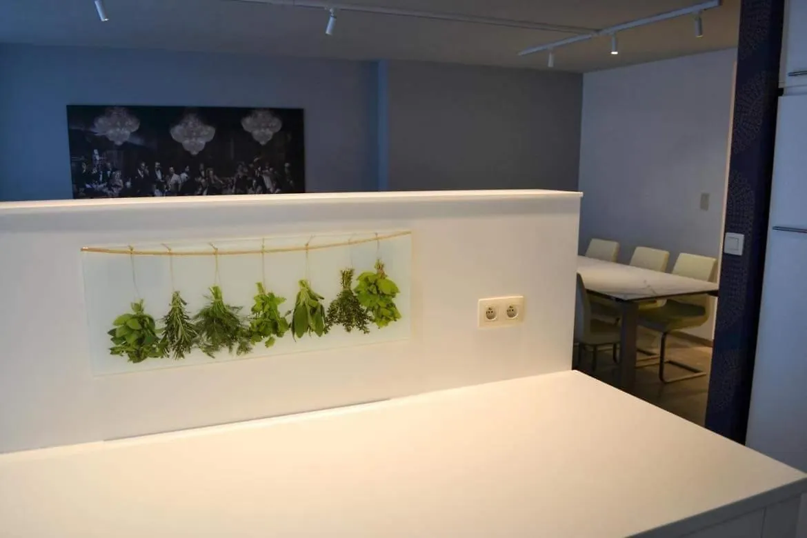 Infiniti Appartement Oostende 0*,